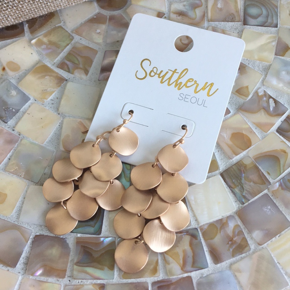 LAST SETMatte Finish goldtone Chandelier earrings - Picture 3 of 6